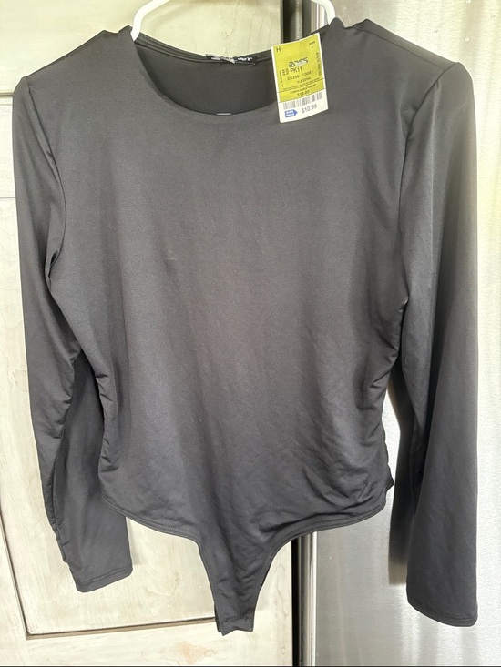 wearever Tops - Women's Black Long-Sleeve Bodysuit - Classic Fit size large